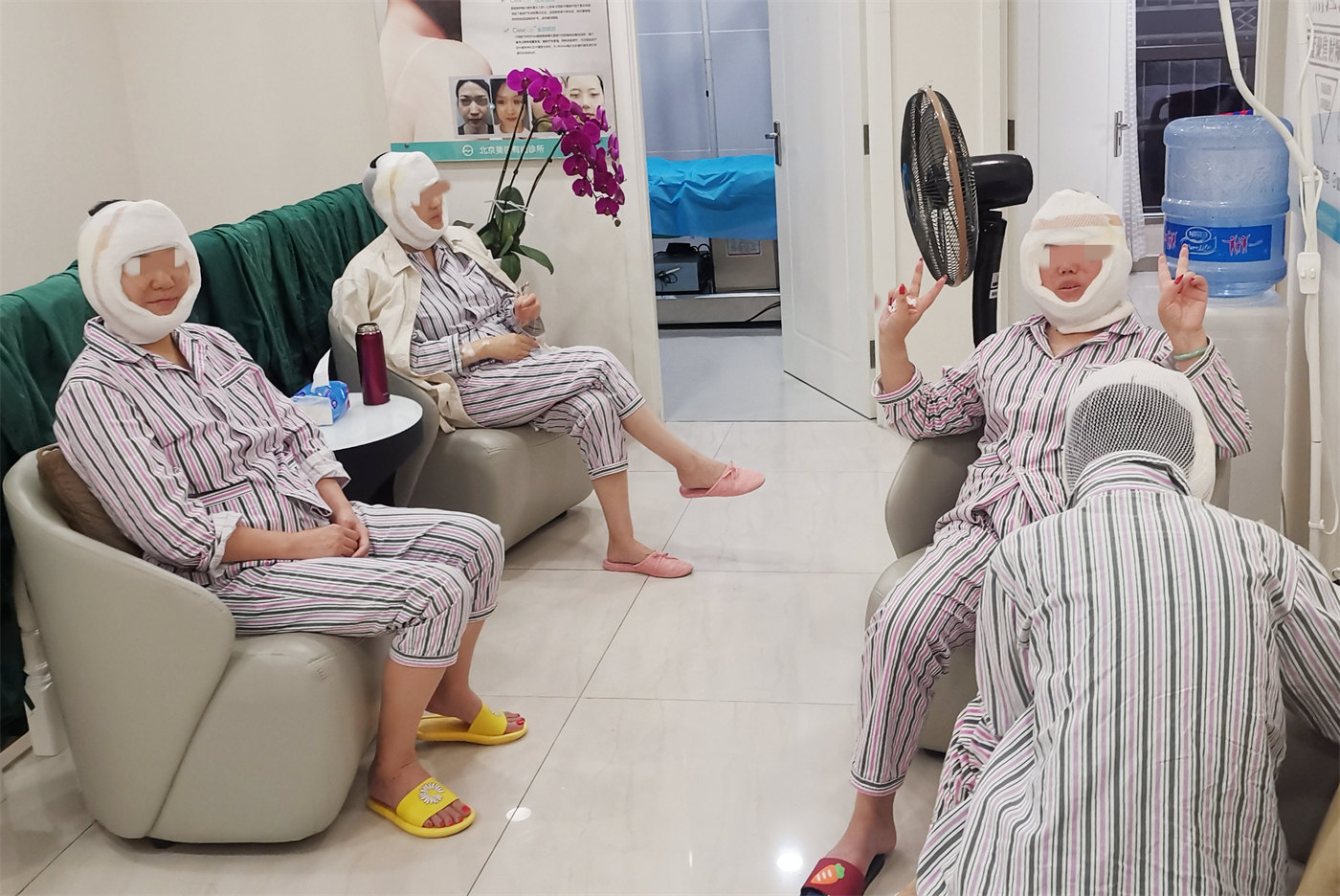 姐妹四人一起来做拉皮手术，术后1个月效果很惊艳！